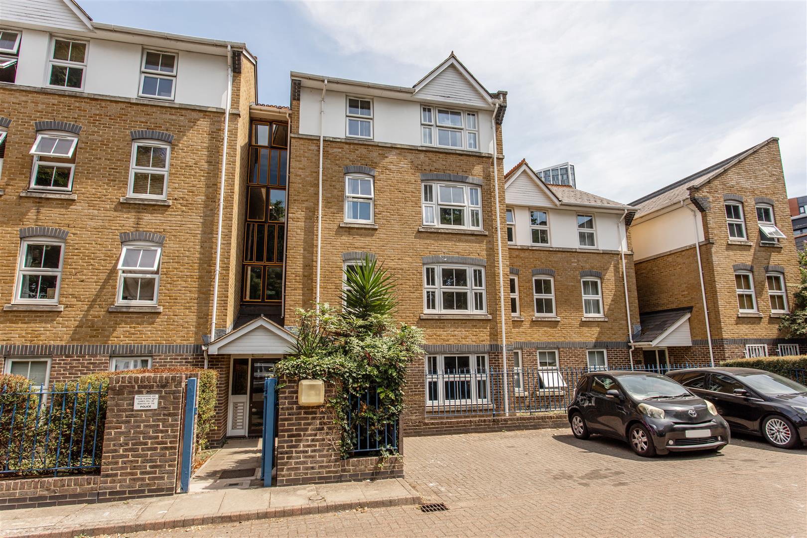 Baldock Street, Bow